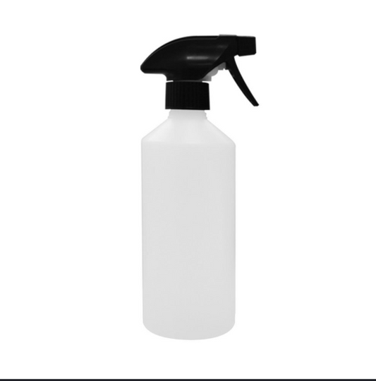 Natural tick repellent spray